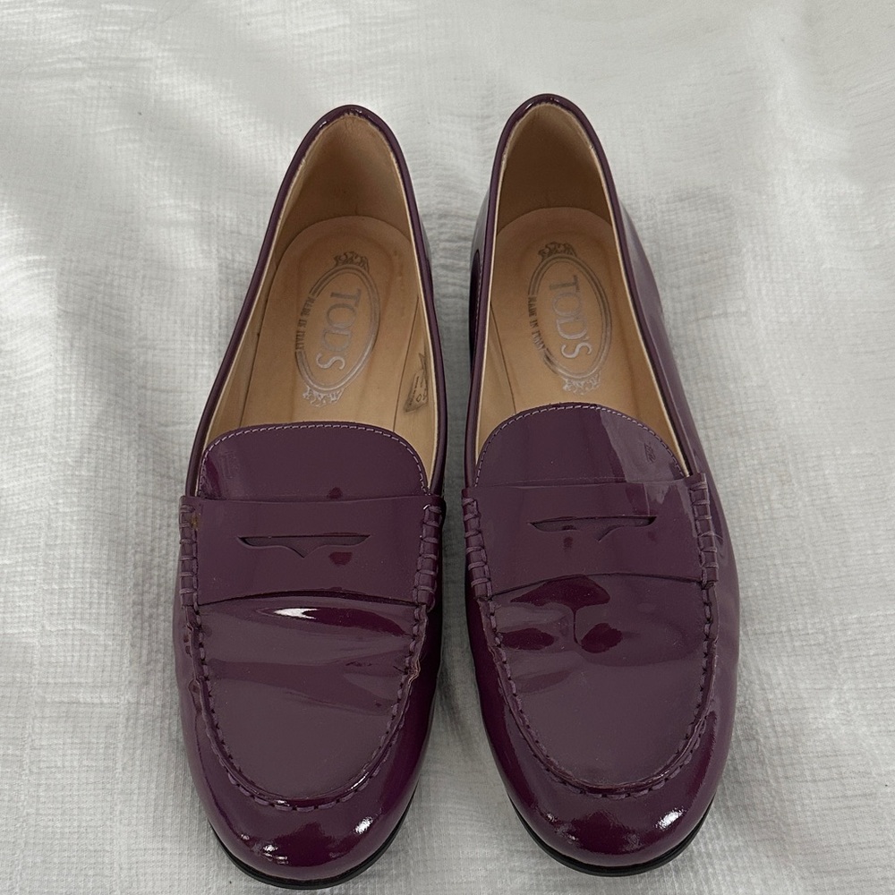 Size 41 Tod’s purple flats